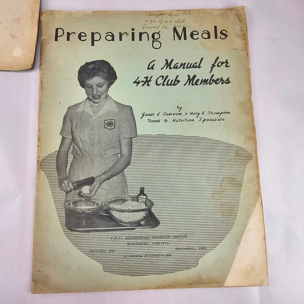 VTG. Cookbooks Recipe Booklets Lot of 4 Osterizer Blender, Beef‎ Budget, Baking